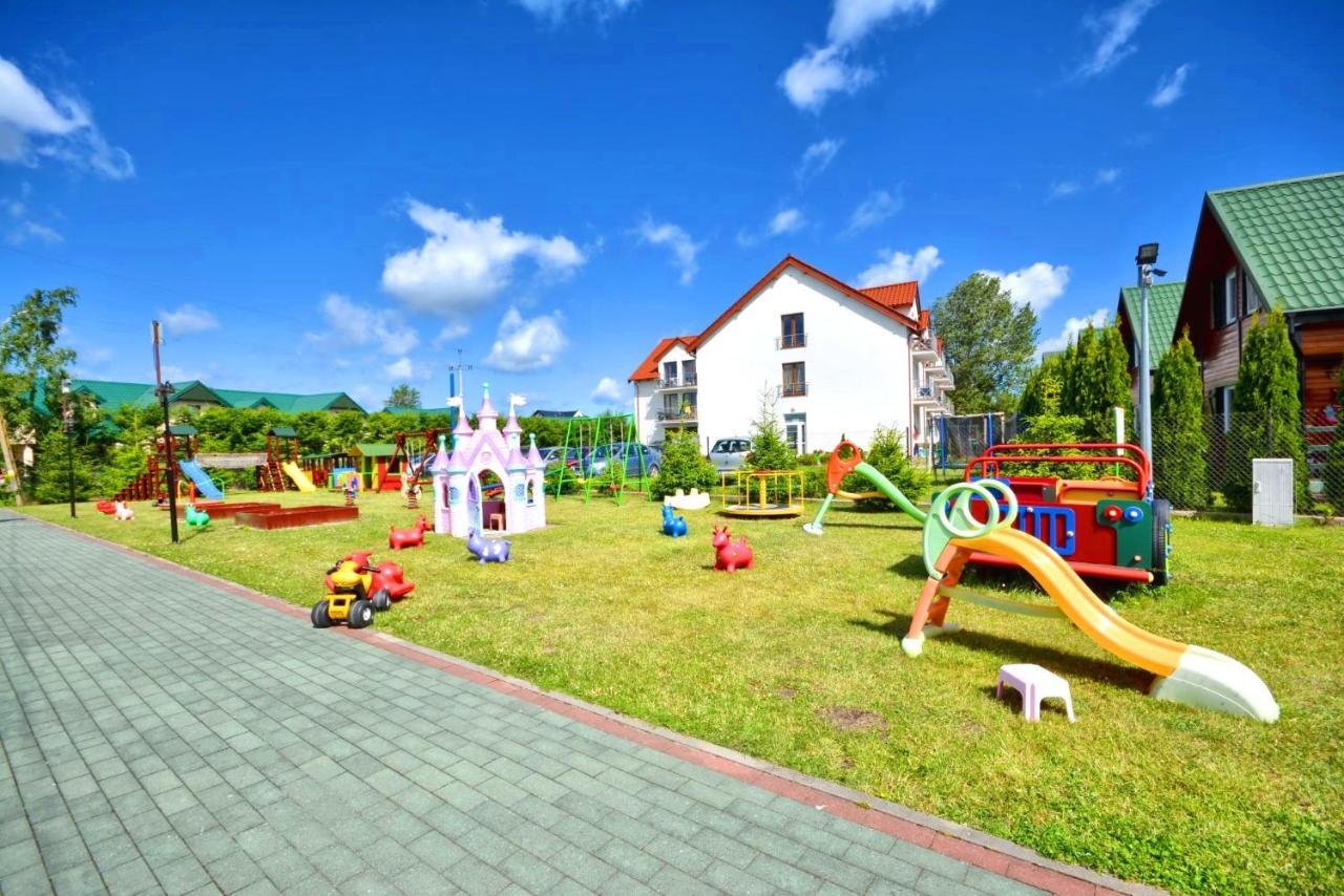 Duet II Hotel Karwia Exterior photo